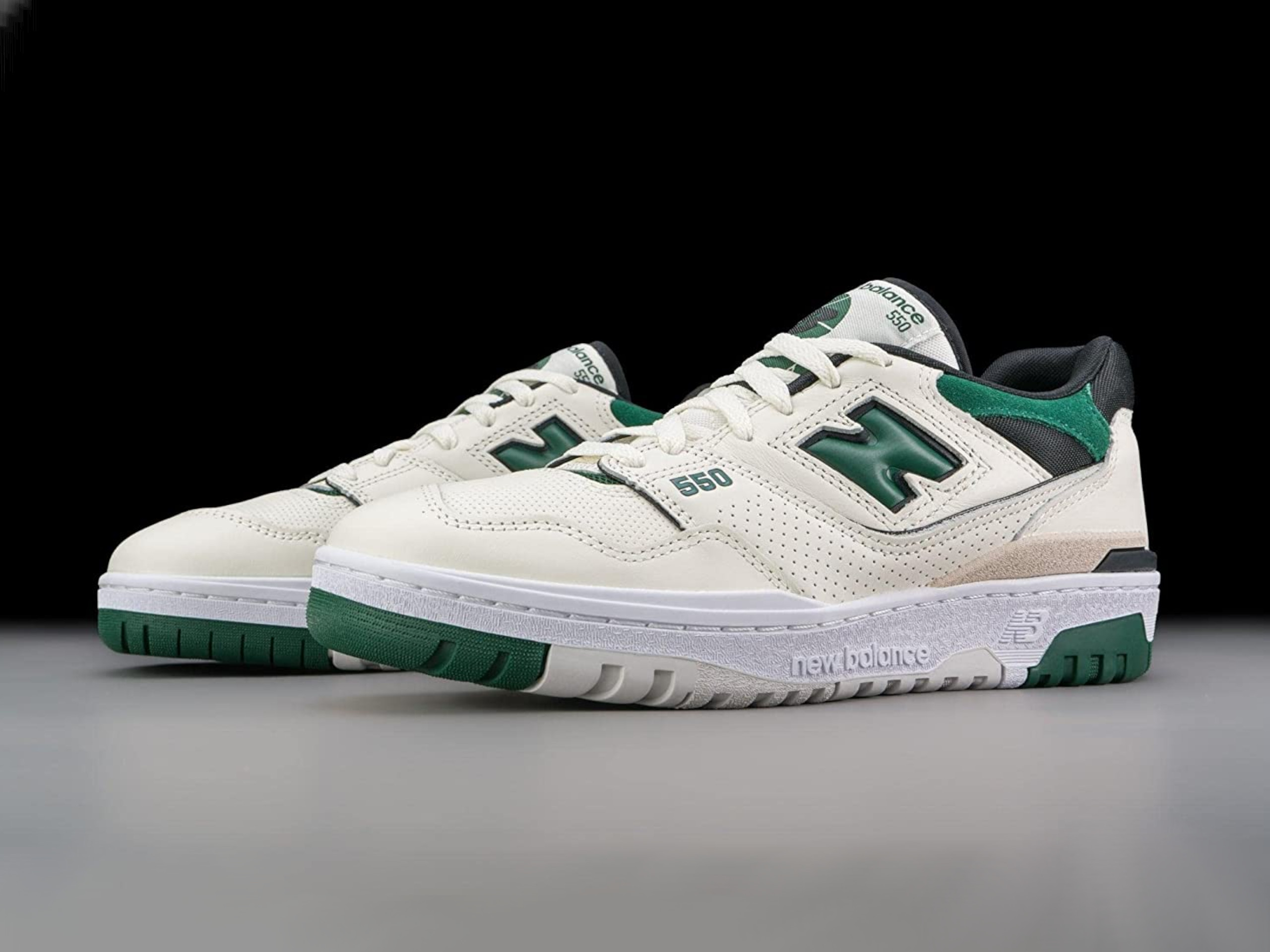 New Balance 550 Cover